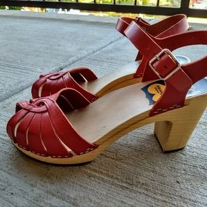 Swedish Hasbeens Red Fredrica Clog, EUC, Size 38